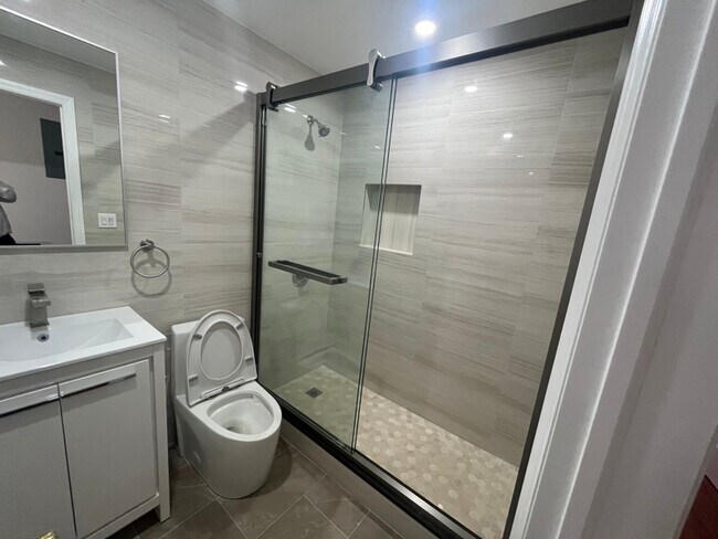Foto del edificio - 66-35 Booth St