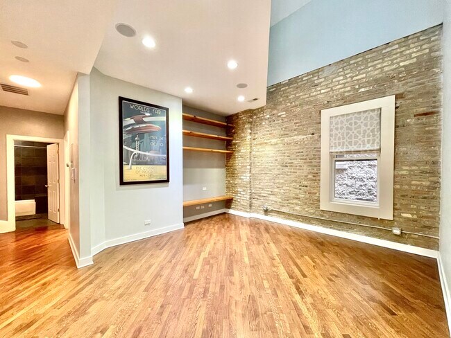 Foto del edificio - 1351 N Ashland Ave