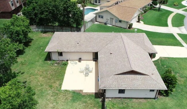 Foto del edificio - 839 Chickadee Dr