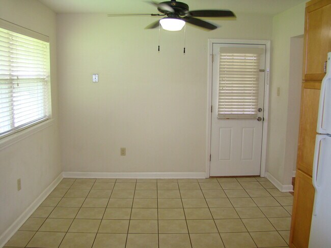 Área de comedor - 4208 Tartan Dr