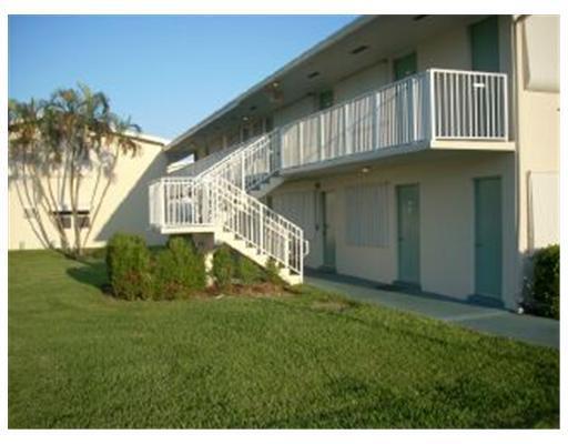 Building Photo - 660 Horizon W