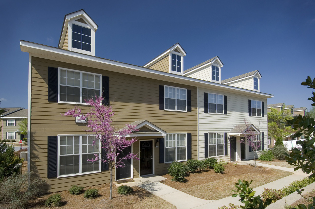 Primary Photo - Sundance Creek Townhomes