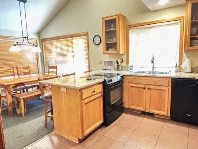 Foto del edificio - WINTER SPECIAL  |  $250.00 Off First Month Rent with Signed Lease