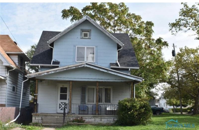Primary Photo - 3 br, 1 bath House - 1455 Oak St