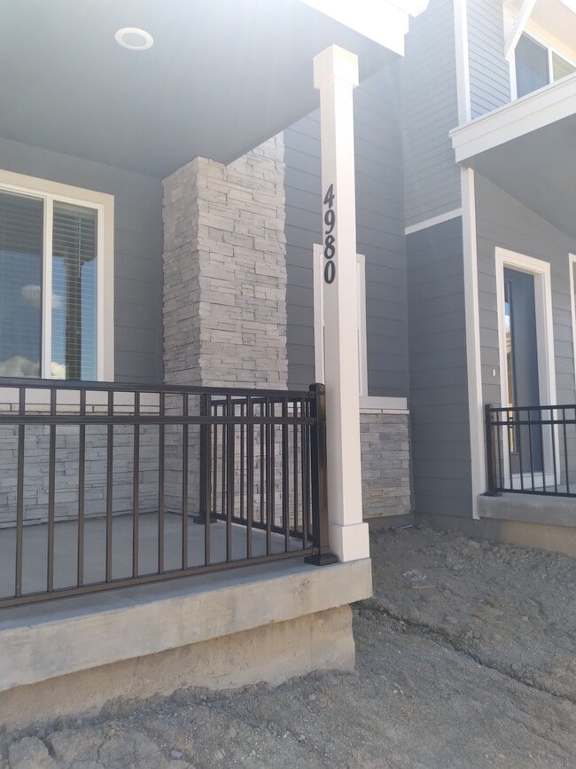 Building Photo - 4980 Construct Pt