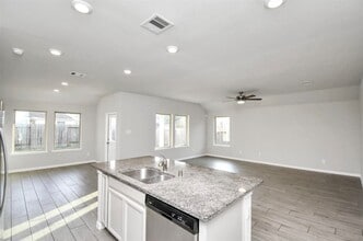 Building Photo - 2131 Levant Ln