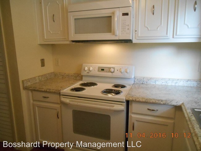 Building Photo - 12202 Sandalwood Dr
