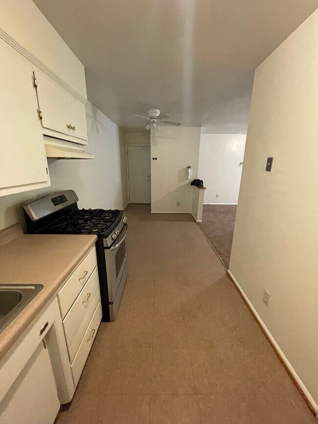 Foto del edificio - 2 Bed 1 Bath