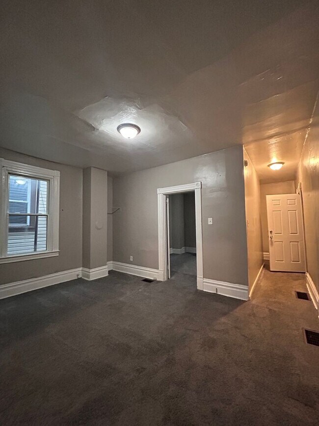 Foto del edificio - 1303 Woodland Ave