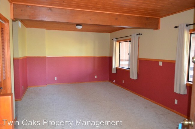 Building Photo - 2 br, 1.5 bath House - 1601 Zermatt Drive