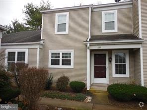633 Barrington Ct