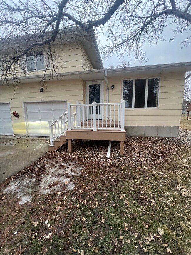 Foto del edificio - 810-812 23rd Ave NE