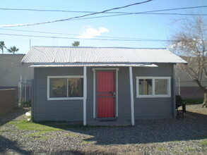 Building Photo - 318 N 12th St