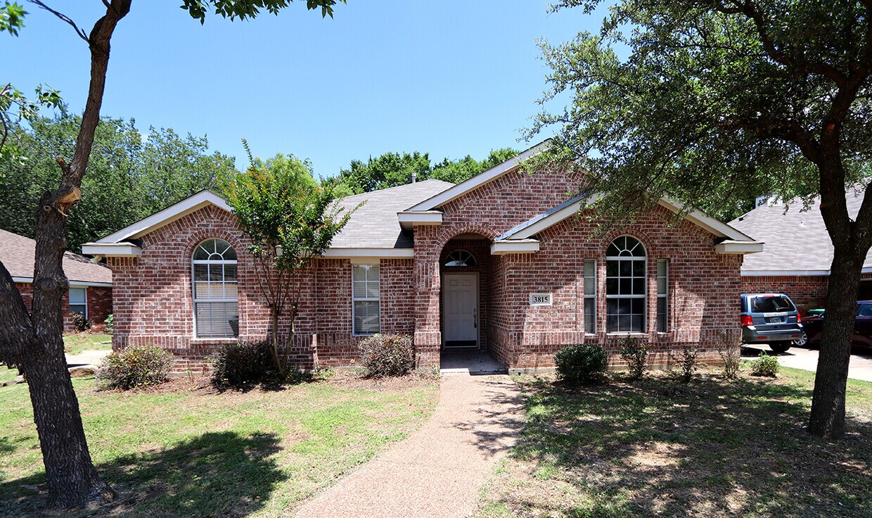 3815 Monte Carlo Ln, Denton, TX 76210 House Rental in Denton, TX