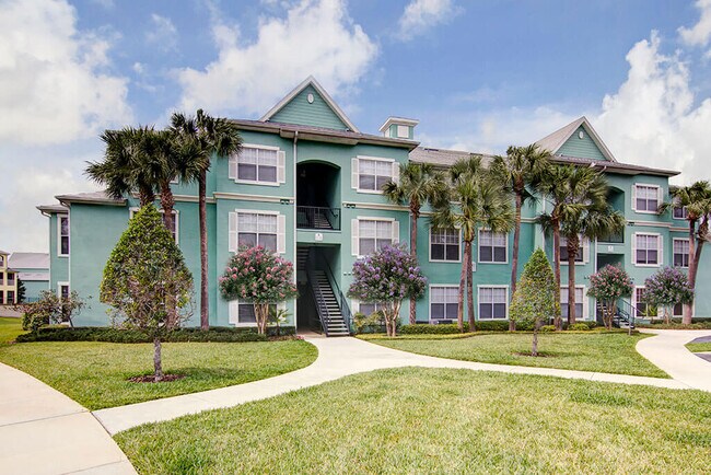 Terrenos Lushly-landscaped - Bermuda Estates at Ormond Beach