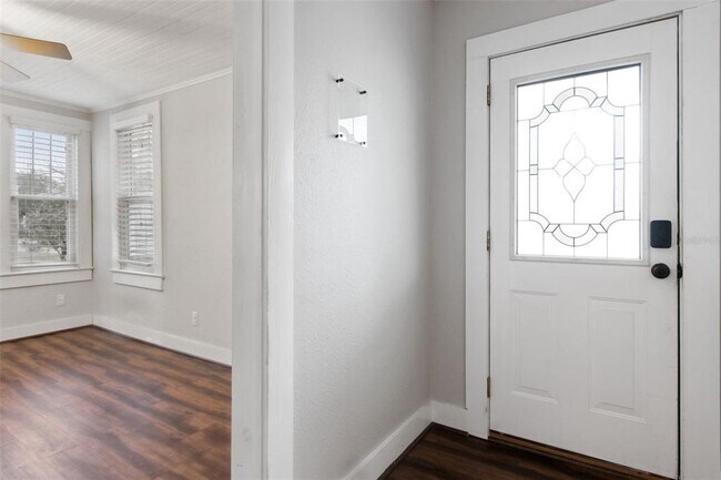 Foto del edificio - 1542 Glendale St