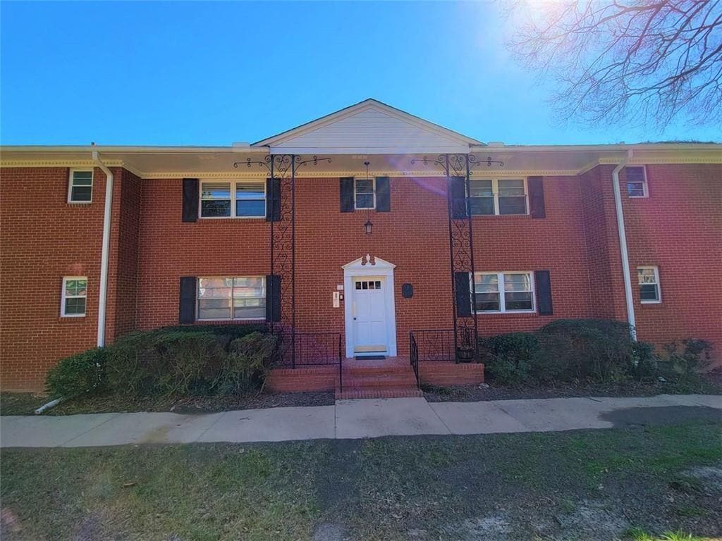 Photo - 3660 Peachtree Rd (Atlanta, GA)
