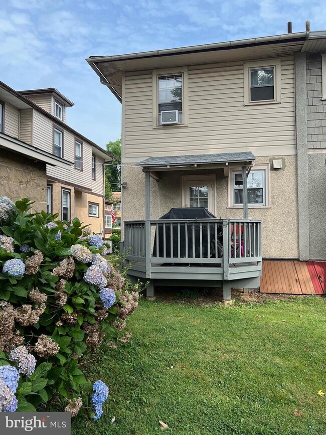 Building Photo - 4016 Sommers Ave
