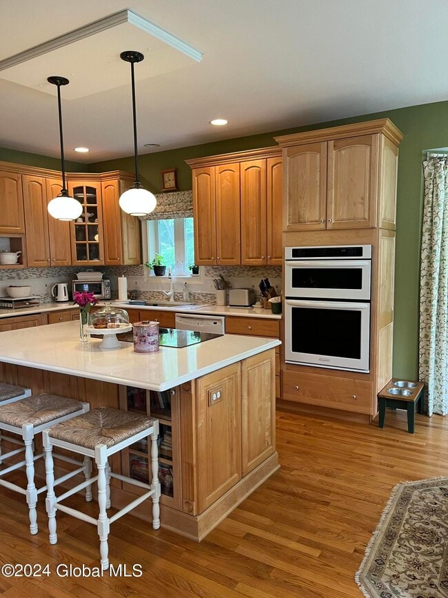 Building Photo - 43 Waterview Dr