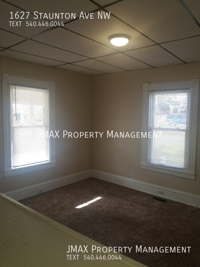 Building Photo - 1627 Staunton Ave NW