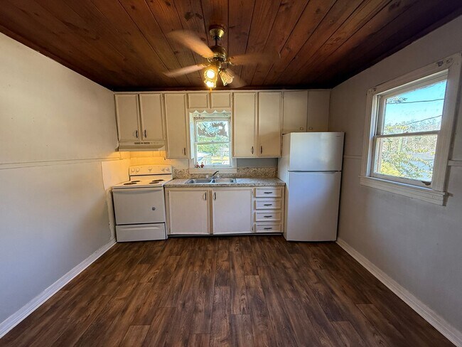 Foto del edificio - Apartment for rent!
