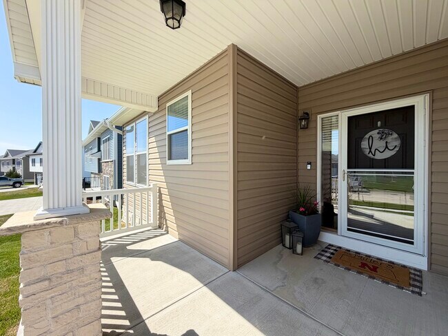 Building Photo - 7832 Nicole Ln
