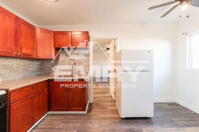 Foto del edificio - Newly 1 bed 1 bath apartment for rent in Firestone Blv Norwalk California