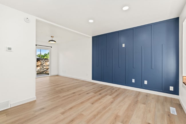 Building Photo - 1618 Banyan Dr