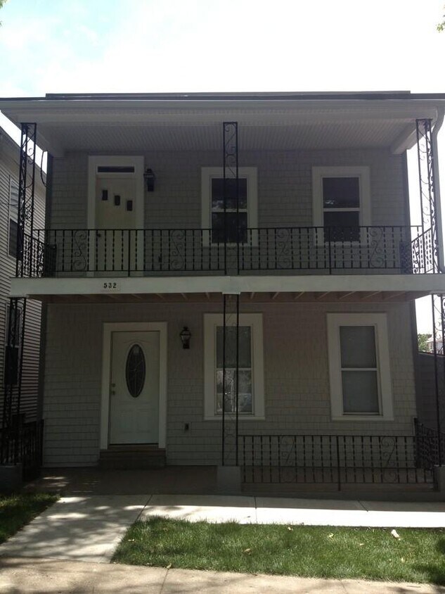 Foto principal - 532 Forest Ave