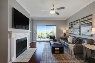Building Photo - 6000-6 Shepherd Mountain Cove