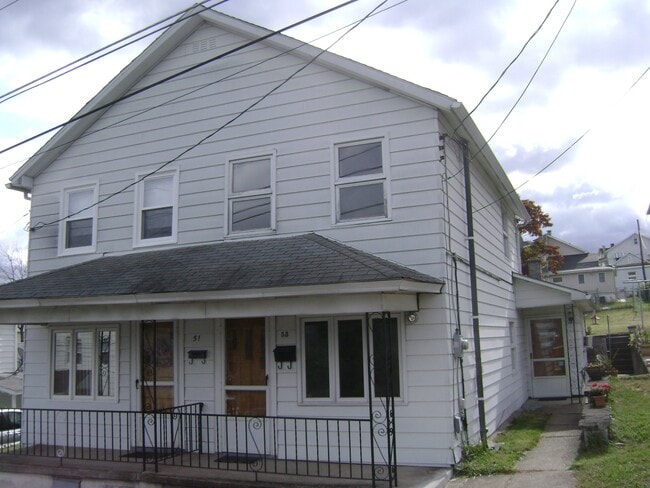 Building Photo - 53 Hill St