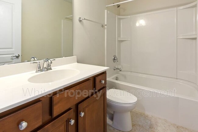 Foto del edificio - 15648 Canmore St