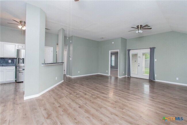 Foto del edificio - 2001 Matt Dr