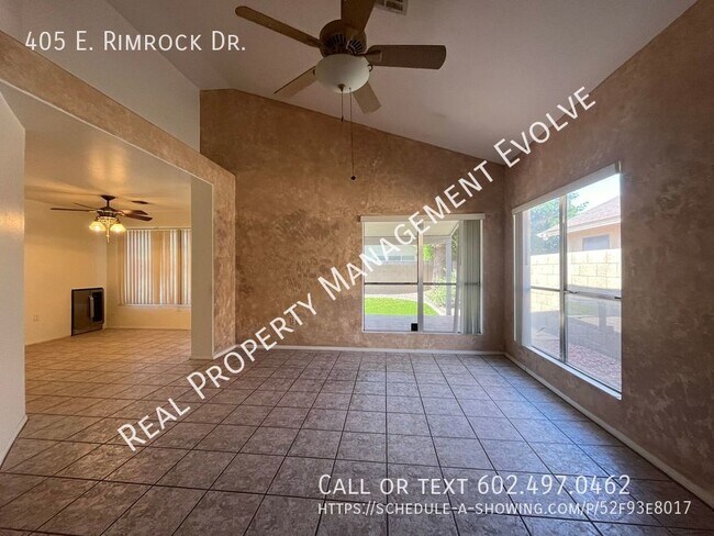 Foto del edificio - PRICE REDUCTION & MOVE-IN SPECIAL!! Loaded...