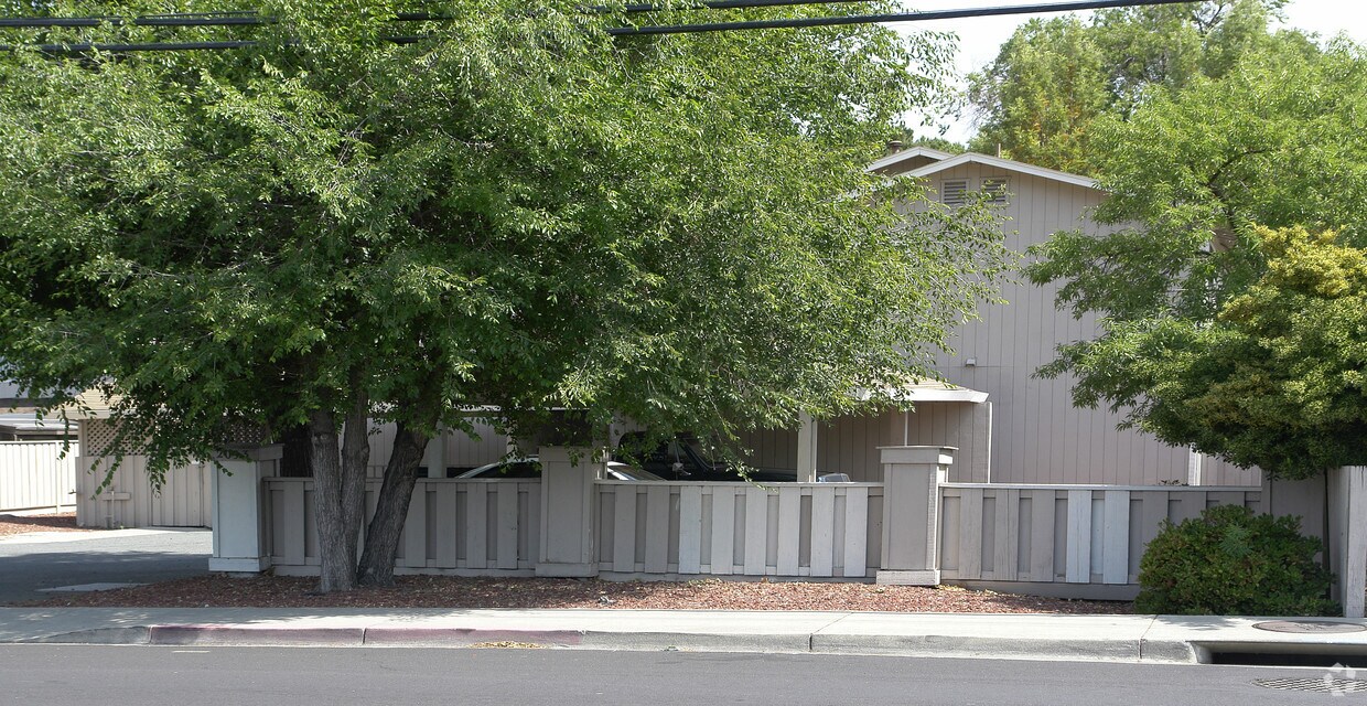 Building Photo - 2093 Solano Way