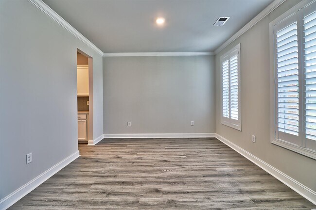Building Photo - 215 Switch Grass Ct