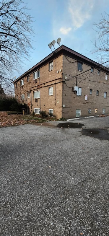Photo - 14918 Milverton Rd (Cleveland, OH)