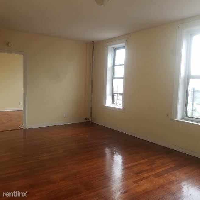 Primary Photo - 1575 Nostrand Ave