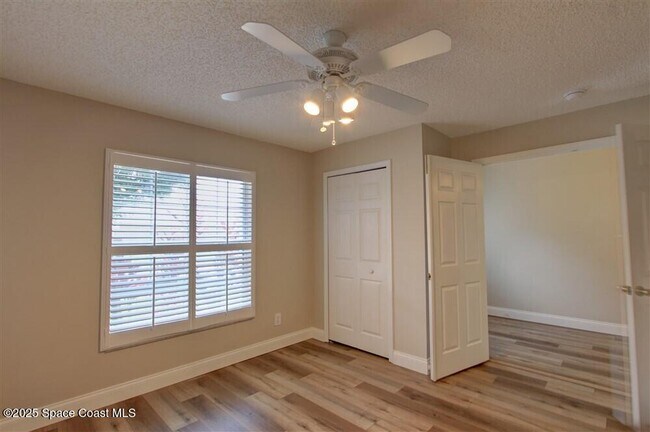 Foto del edificio - 680 Wickham Lakes Dr