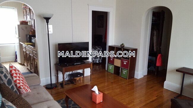 Foto del edificio - 349 Pleasant St