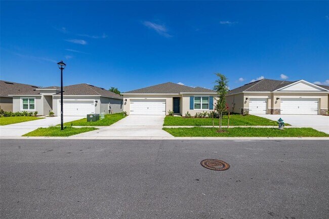 Building Photo - 2893 House Finch Rd