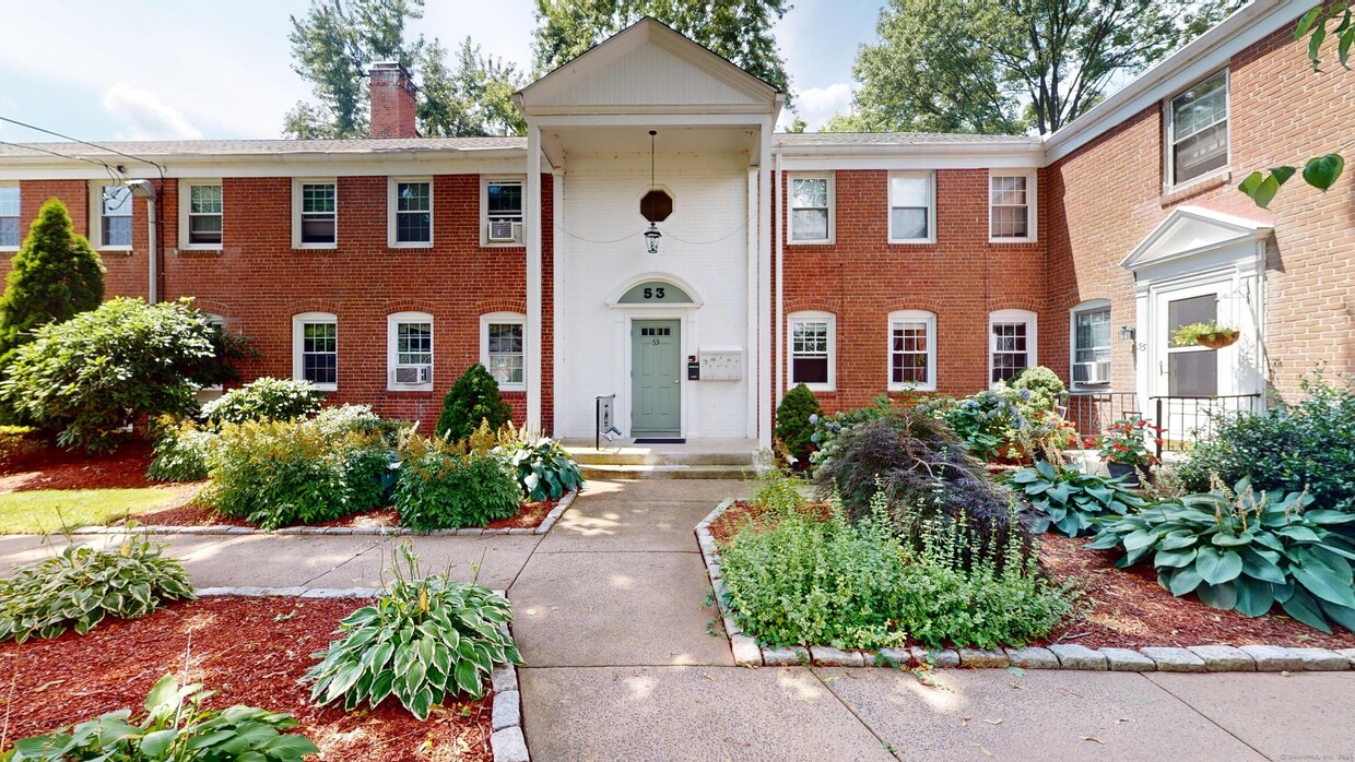 Primary Photo - 53 Robin Rd