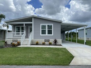 Building Photo - 34604 Ballyhoo Dr