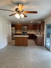 Building Photo - 153 Meadowlark Dr