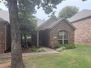 Building Photo - 4251 N Meadow View Dr