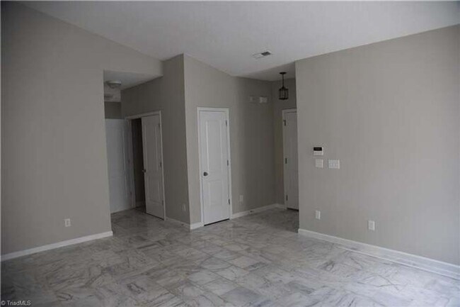 Foto del edificio - 3818 Maribeau Woods Dr