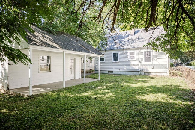Foto del edificio - 3428 Beaumont Dr