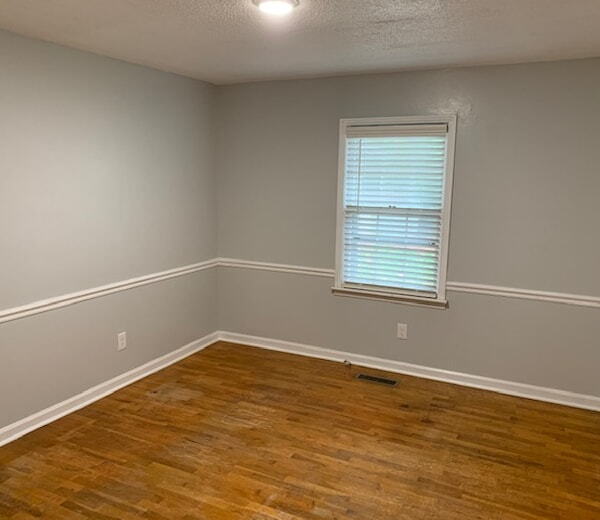 Building Photo - 3 Bedroom, 2 Bath Home!