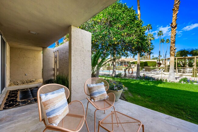 Foto del edificio - 76705 Sandpiper Dr