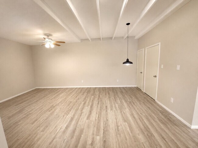 Building Photo - 221 San Angelo Ave